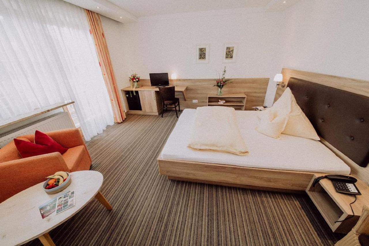 Haus Maria Hotell Bad Füssing Exteriör bild